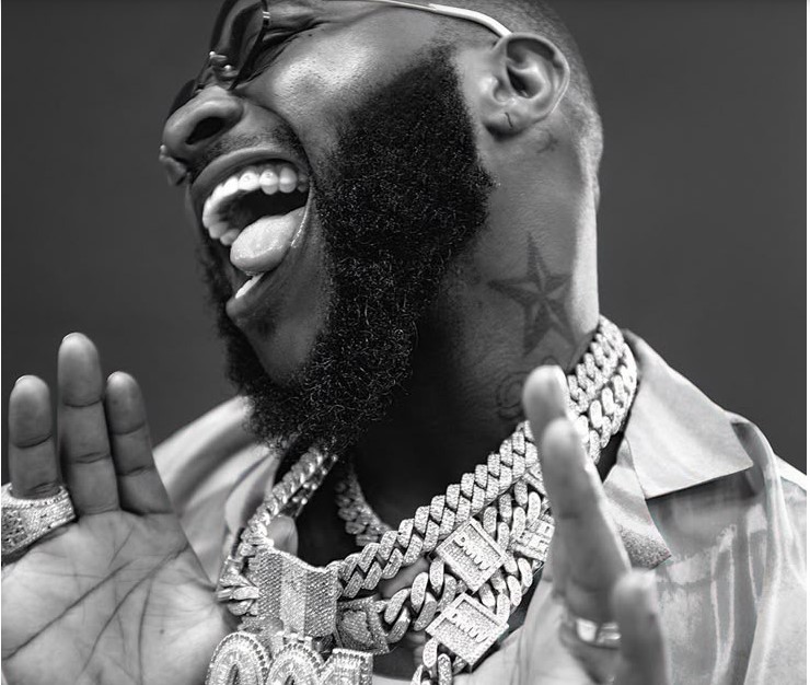 Davido’s “5ive” Crosses 400 Million Spotify Streams
